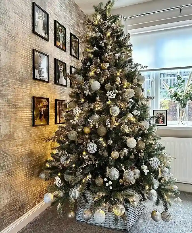 Vintage Christmas Tree Style