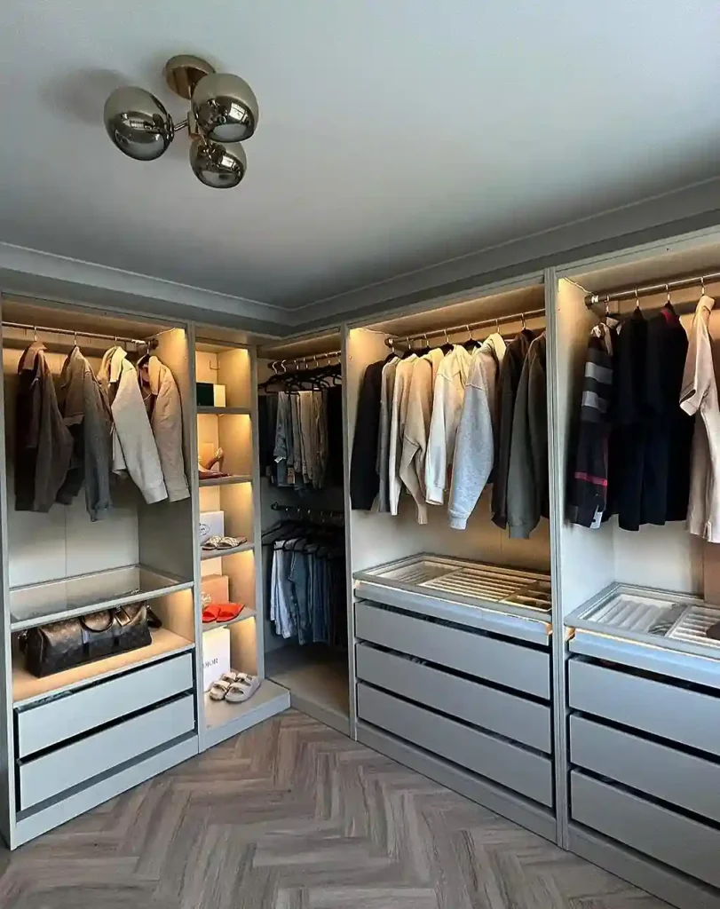 Walk-In Closet PAX System