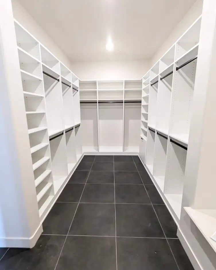 closet Custom Built-In Systems