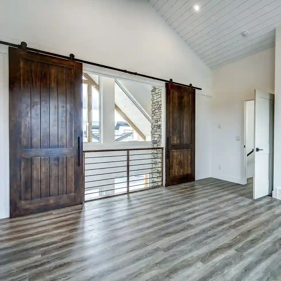 Shiplap and Decorative Molding